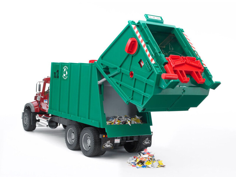 Bruder MACK Granite popelářské auto 1:16